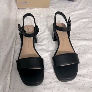 Brand New Clarks Jaylan Ray Sandals